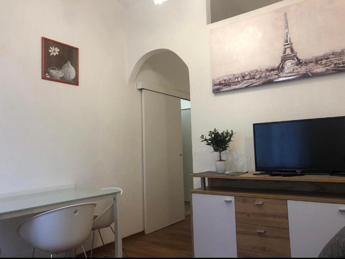 Apartman Lovrekovic *